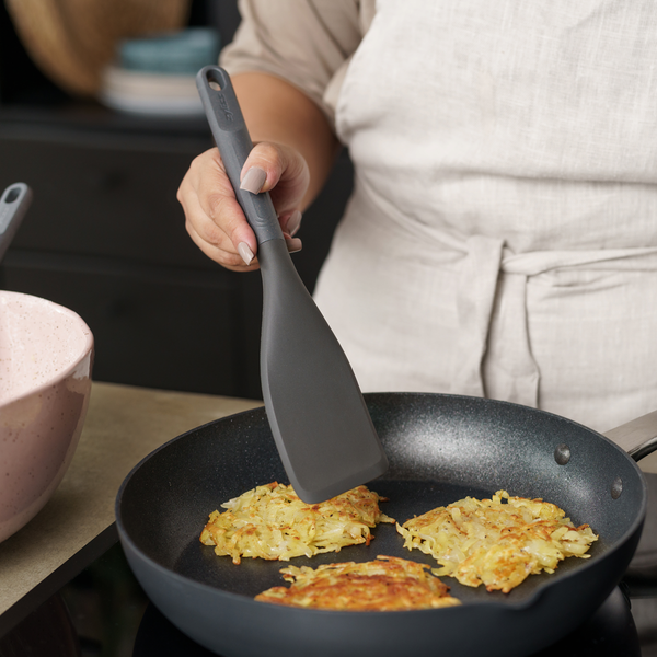 Easy Lift Turner Zyliss UK